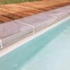 Margelles de piscine en pierre reconstituée de PIVIDAL